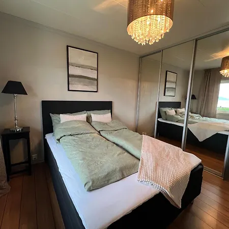 Fin Med Fjord Utsikt Apartman *