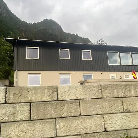 Fin Med Fjord Utsikt * Ulsteinvik